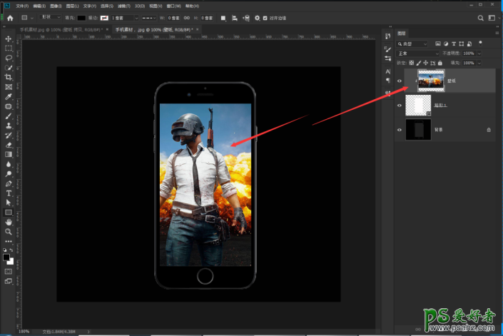 Photoshop制作冲出手机屏幕的战士,战争场景中的战士。