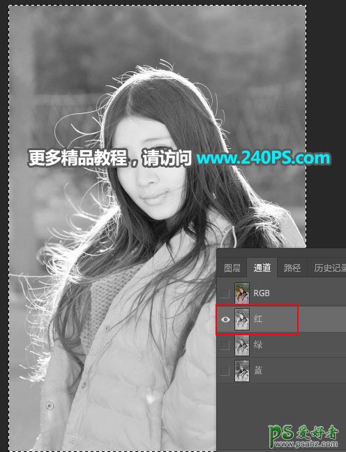 学习用photoshop通道工具快速抠出在微风中拍摄的长发美女照片。