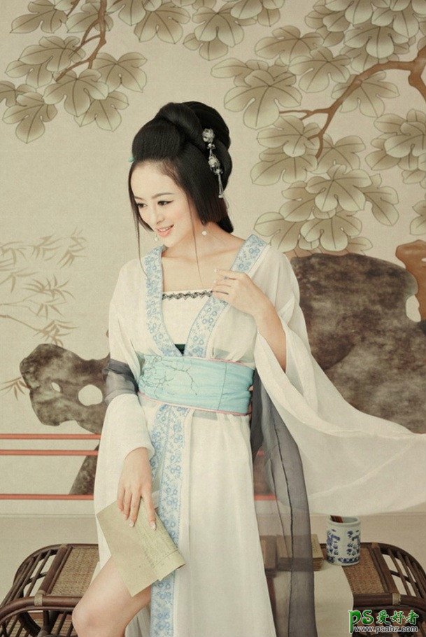 中国古装美女妩媚动人图片欣赏-唯有牡丹真国色，花开时节动京城