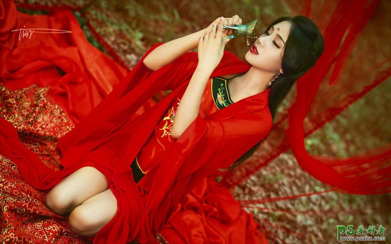 性感红裙古装美女妖娆妩媚写真图片，妖意十足的古装美女性感照片