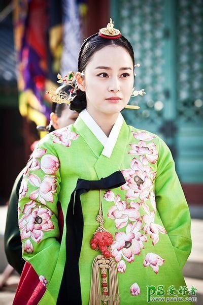 韩服性感美女意境图片-韩国唯美美女写真摄影欣赏