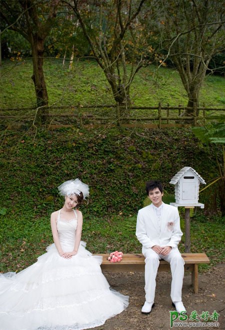 photoshop调出漂亮的公园情侣婚片艺术写真照