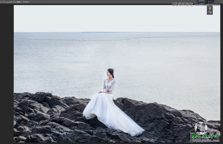 Photoshop给新娘子在海边拍摄的婚纱照制作出夕阳美景效果