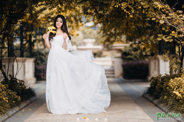 唯美新娘深秋外拍摄影写真，漂亮新娘唯美暖黄色摄影图片。