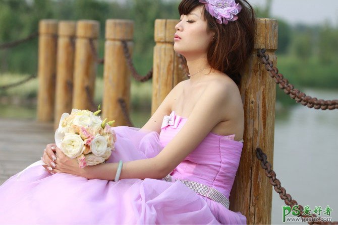 photoshop调出通透的黄色性感少女婚纱艺术照