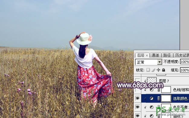 PS调色教程：给清爽的花裙子韩系美少妇外景写真图片调出淡冷色秋