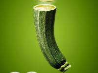 漂亮的营养蔬菜汁宣传广告设计欣赏 创意蔬菜汁海报设计图片