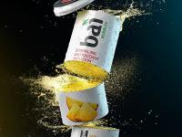 四射喷溅效果的果味饮料海报 活力十足的水果饮料宣传广告作品