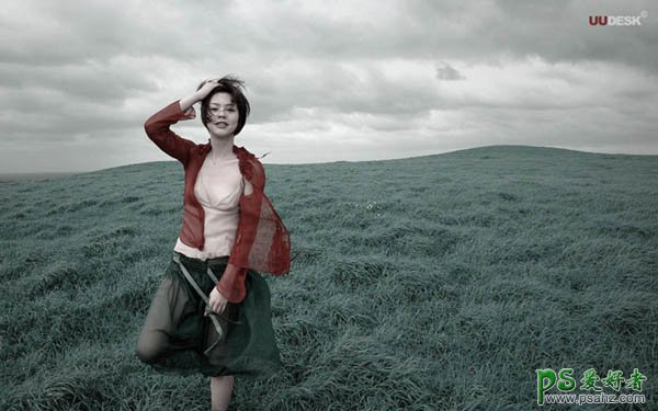 photoshop给草原上的美女图片调出个性青灰色调