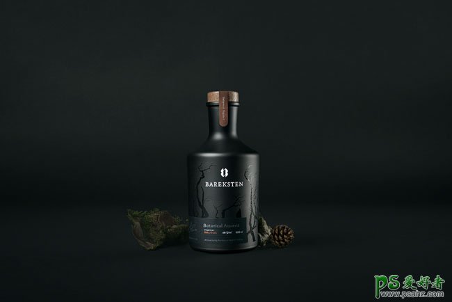 黑色经典风格的酒瓶包装设计作品欣赏。