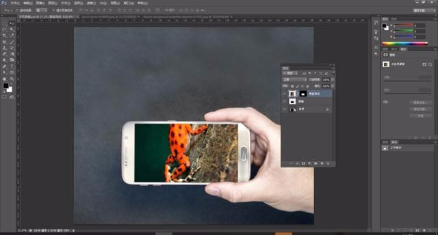 Photoshop简单制作青蛙爬出手机屏幕的三维立体海报教程