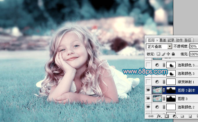 Photoshop将绿地上的儿童照片调成柔美的中性青红色