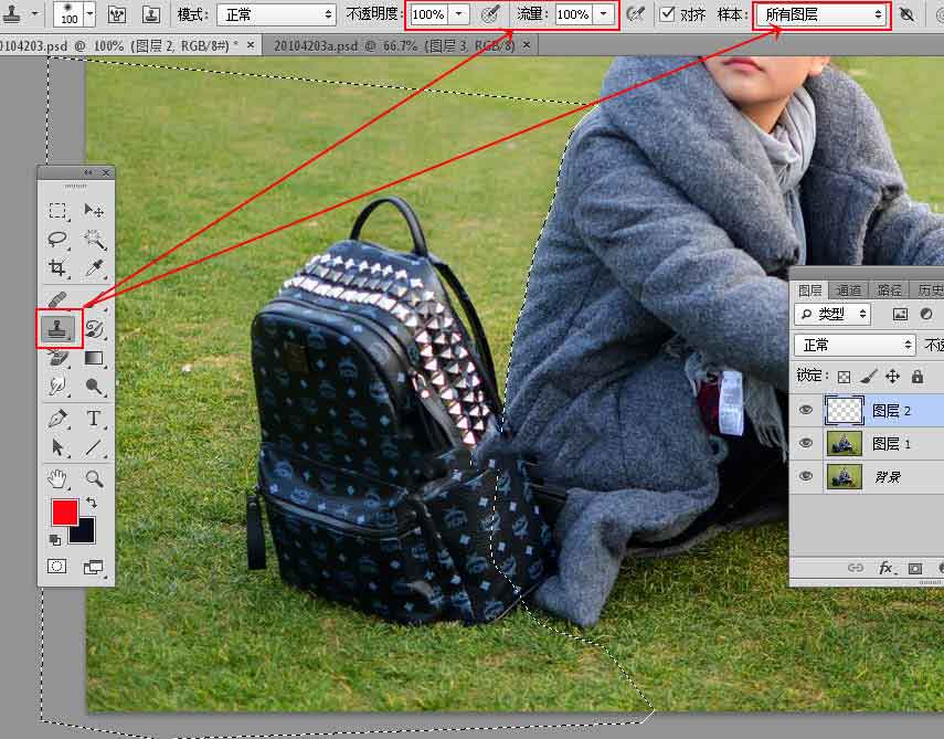 Photoshop如何快速去掉人物照片中不需要的书包