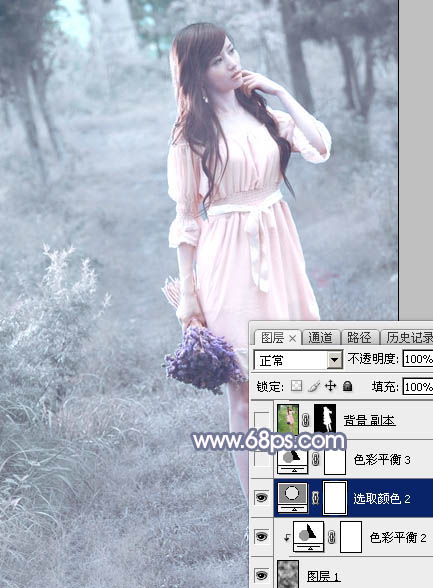 Photoshop快速打造淡蓝色梦幻树林美女图片