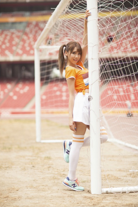 PS打造日系淡雅风格的足球宝贝照片效果
