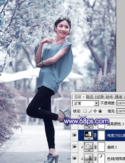 Photoshop将外景美女调制出有冬天特色的淡雅的淡蓝色