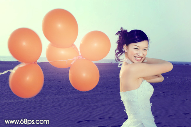 Photoshop将海景婚片调制出柔美的蓝橙色的背景