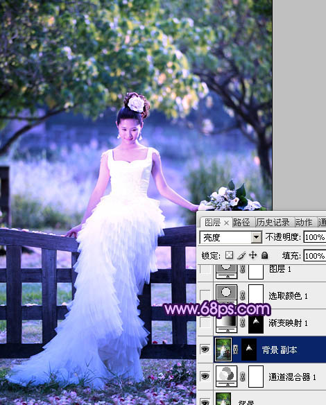 Photoshop中将树林美女婚片调成唯美的绿紫色