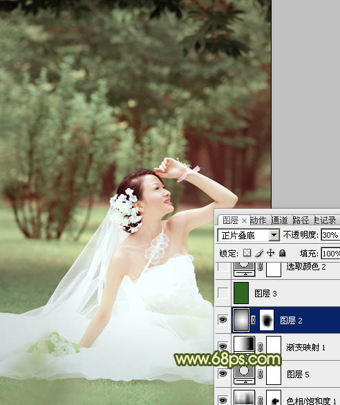 Photoshop将外景婚片调成淡淡的黄绿甜美色
