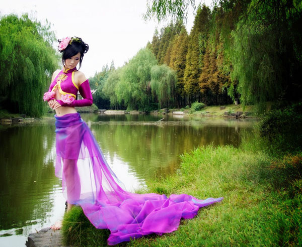 Photoshop将外景人物图片调成梦幻的暗紫色
