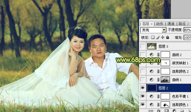 Photoshop将森林婚片调成温馨的暖色调