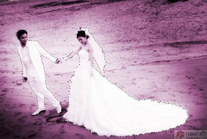 Photoshop将海滩婚片调出绚丽梦幻的紫色