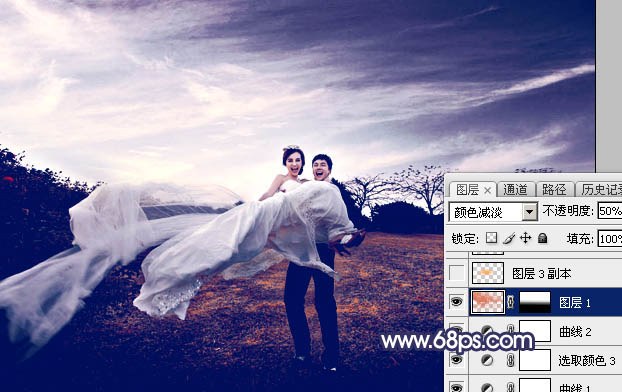 Photoshop将外景婚片打造梦幻大气的秋季暗蓝色