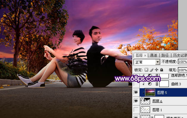 Photoshop为街拍情侣加上昏暗的晨曦色
