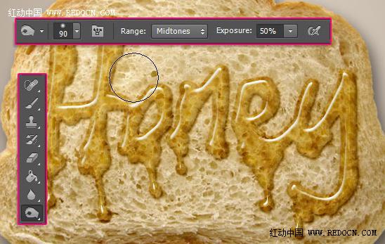Photoshop将面包片上加上剔透的蜂蜜果酱字