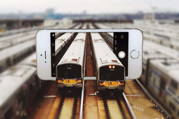 ps怎么合成火车穿过手机效果? ps合成的教程