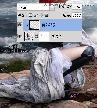 Photoshop合成一位性感女人孤独地坐在海边的图片
