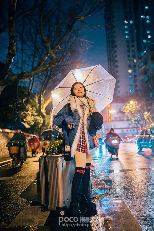 用PS修复夜景曝光不足的美女人像照片