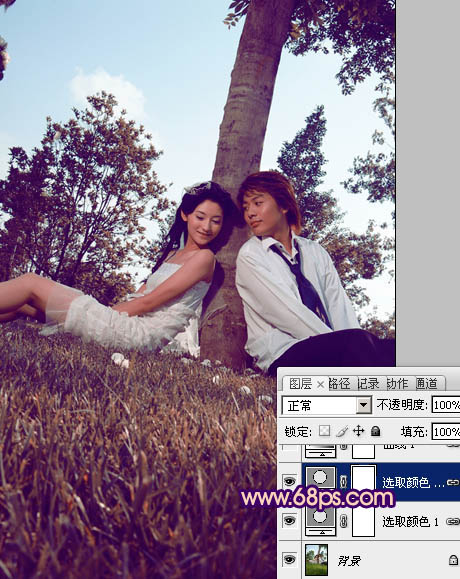 用PS把草坡上的情侣照片调成浪漫紫色