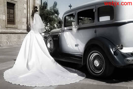 制作黑白复古婚纱照片的PS教程
