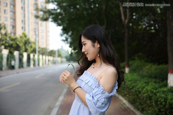 调制艺术小清新街拍女生照片的PS教程