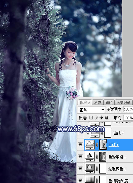 调出暗调青蓝色树林婚纱照片的PS教程