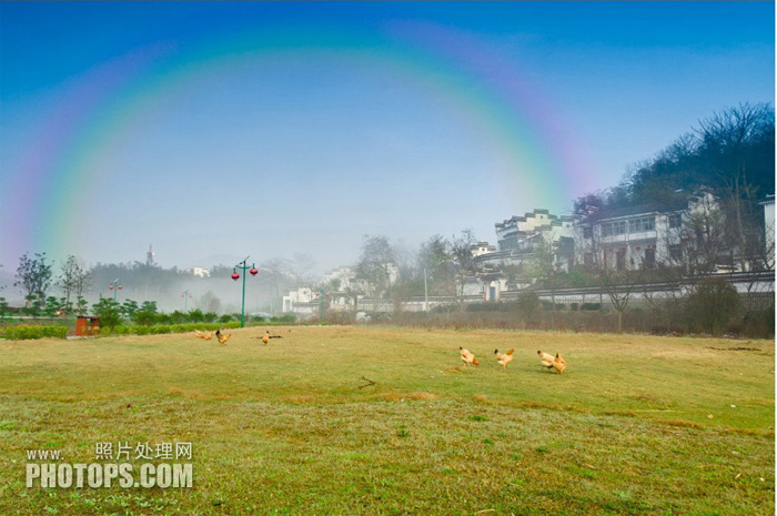 PS给草地风景图片中添加漂亮彩虹效果