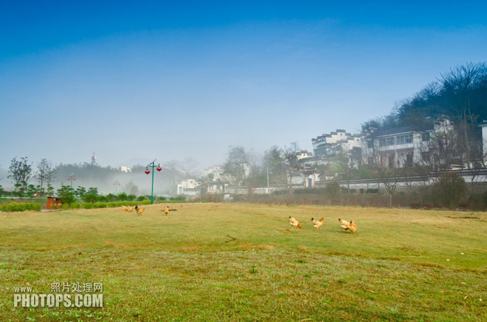 PS给草地风景图片中添加漂亮彩虹效果