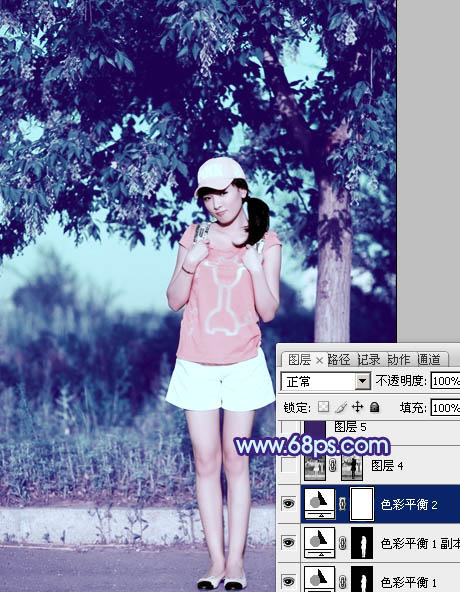Photoshop调出蓝色韩系街拍美女图片