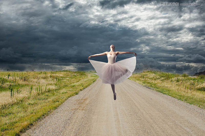 PS合成乌云密布马路上跳芭蕾舞的女孩图片