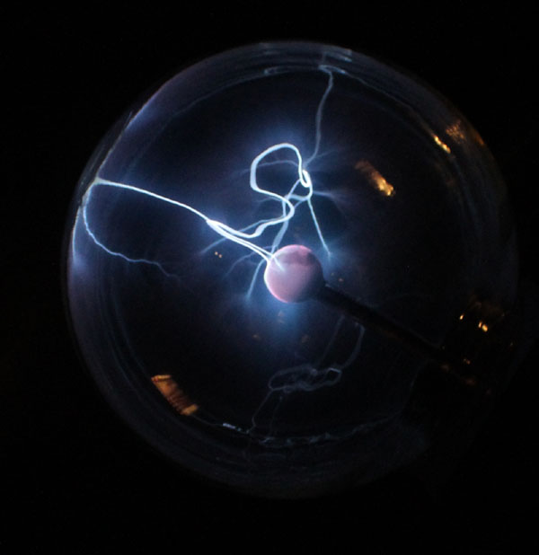 合成巨大科幻能量球图片的PS教程