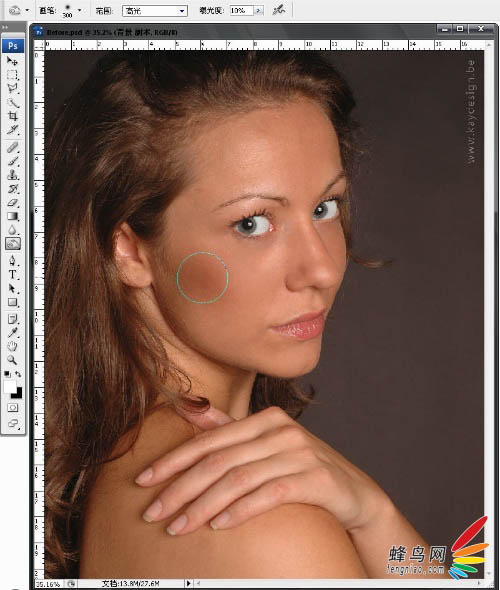 学习女性头像照片磨皮修复的PS技巧