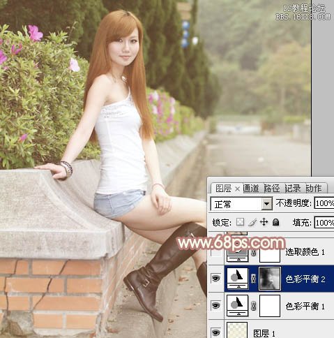 Photoshop给绿篱边的美女加上甜美的早春阳光色