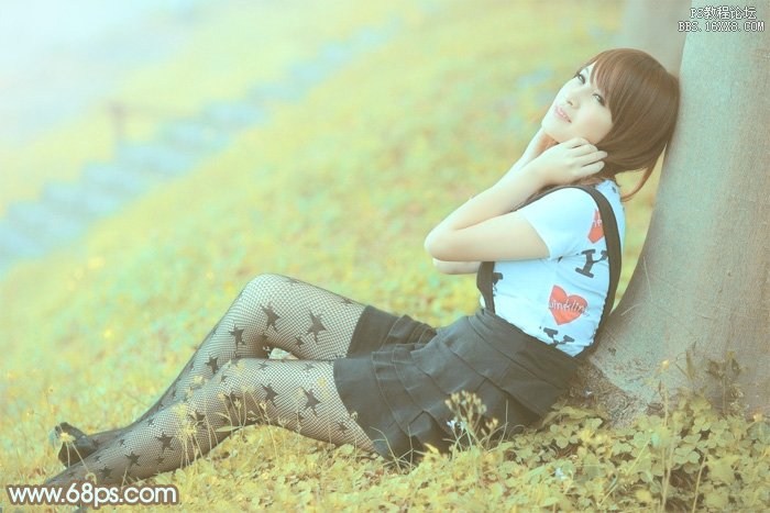 Photoshop打造柔美的韩系粉黄色草地美女图片