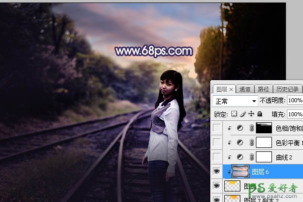 Photoshop给铁路上拍摄的可爱女孩生活照调出温暖的霞光色彩