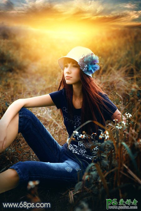 PS美女图片调色：给草丛中自拍的欧美女生照片调出柔和的晨曦霞光