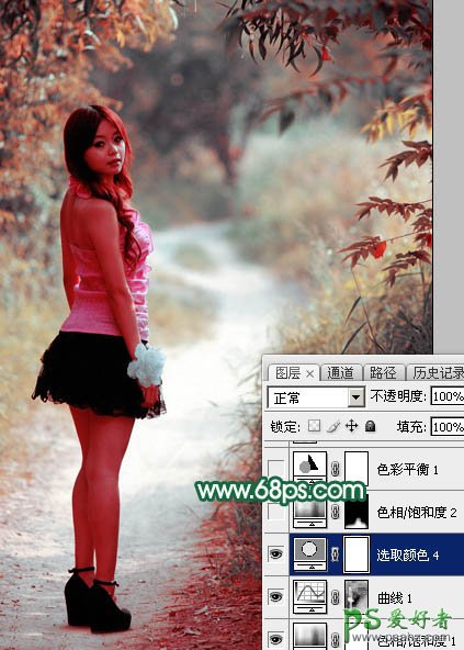 Photoshop给树林中自拍的美腿女孩生活照调出暗调秋季青红色