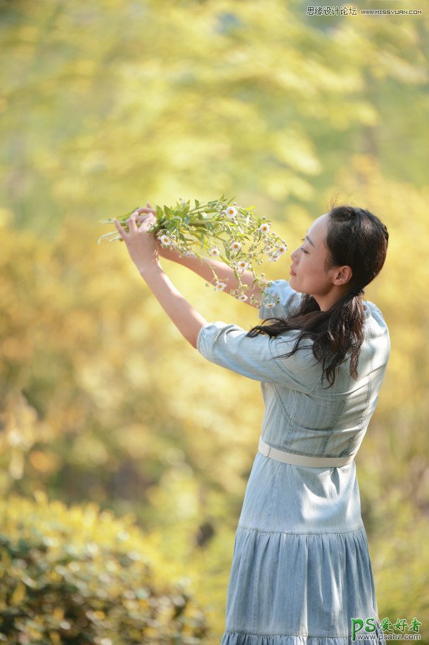 PS女生照片调色实例：给花季少女外景照后期调出唯美的秋季暖黄色