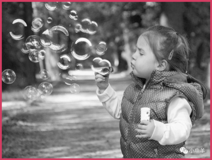 PS儿童照片抠图实例：给吹泡泡的小女孩儿照片美完抠图换场景。