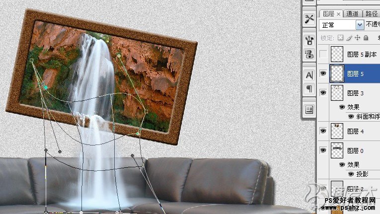 photoshop合成客厅墙上从画框中流水的瀑布效果